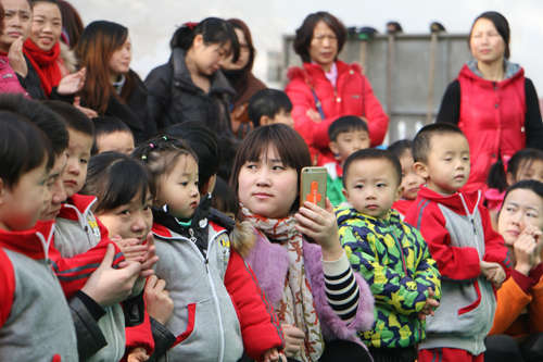 迪斯尼迎宾园举办“健康快乐迎新年”亲子活动