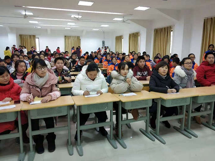 评委.jpg 评委.jpg